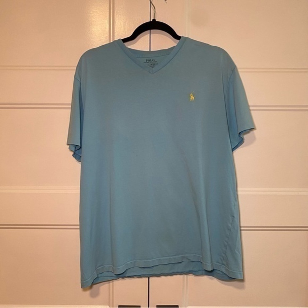 POLO by Ralph Lauren Men’s Baby Blue V-Neck T-Shirt Classic Fit Short Sleeve L
